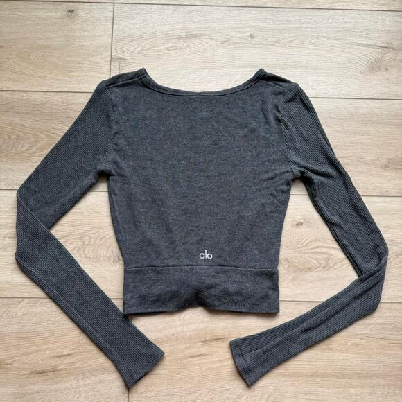Alo yoga grey long sleeve - Picture 4 of 6